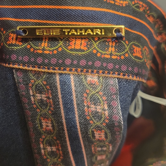 Elie Tahari Bold Floral Graphic Print Button-Up Blouse Size M - Picture 4 of 9